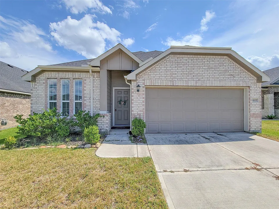 10037 Swift Fox Ct