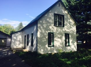 349 N Howard Ave, Croswell, MI 48422