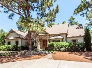 17 Plantation Dr, Southern Pines, NC 28387