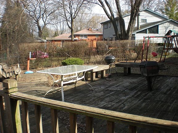2nd image of 1818 N Iris Dr
