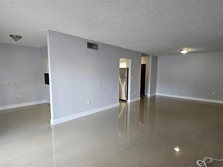 5800 SW 127th Ave #2103 — Photo 2