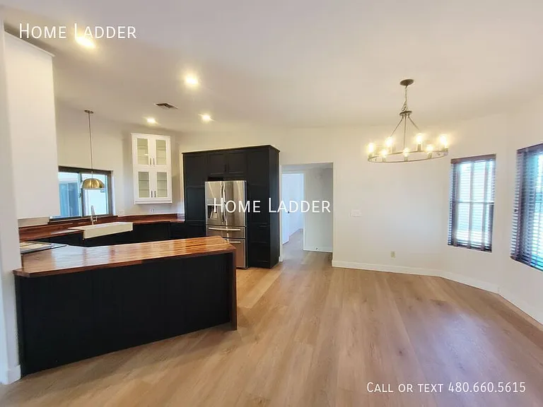 2514 N 62nd St — Photo 17