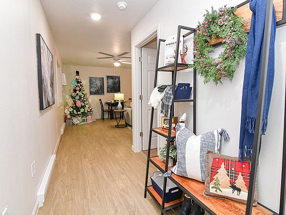 5th image of 680 S Marion St #723