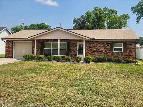 116 Memorial Dr Photo 1