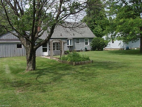 3rd image of 109 Maroy Dr