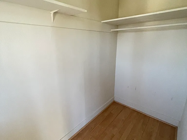 809 1/2 N Ridgewood Pl — Photo 7