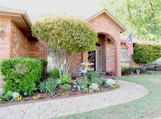 225 NW 159th Cir, Edmond, OK 73013