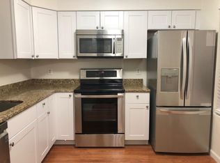 2935 Schoolhouse Cir, Silver Spring, MD 20902