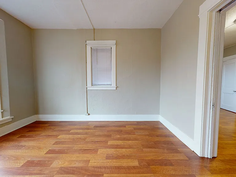 Roycroft Apartments — Photo 24