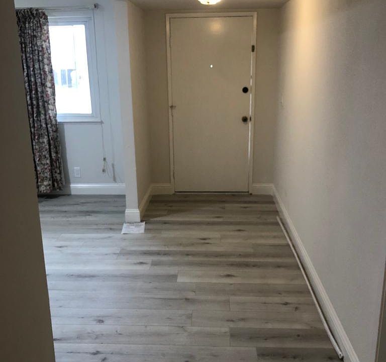 1st image of 140 Park Sharon Dr