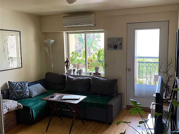 2nd image of 354 Onderdonk Ave
