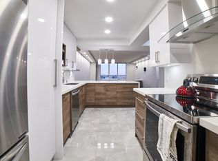 205 Wynford Dr #2103, Toronto, ON M3C 3P4