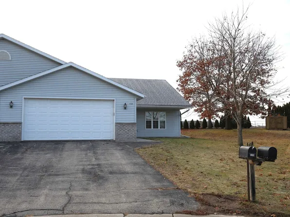 552 Ronald Lee Cir, Rio, WI 53960