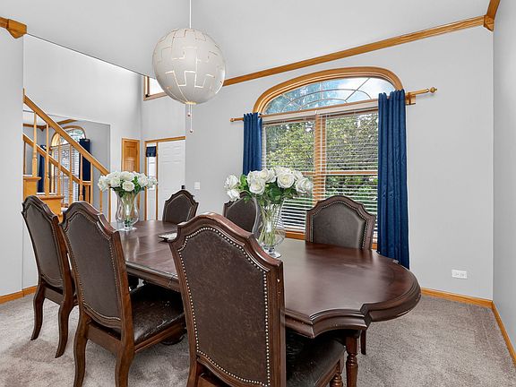 5th image of 2121 Burnham Ct