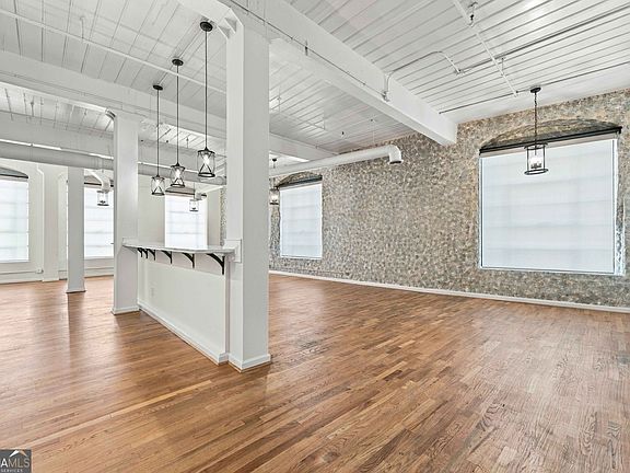 5th image of 161 Mangum St SW Unit 200