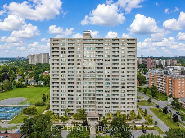 2625 Regina St #2008, Ottawa, ON K2B 5W8