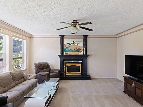 5th image of 4101 Gordon Head Rd