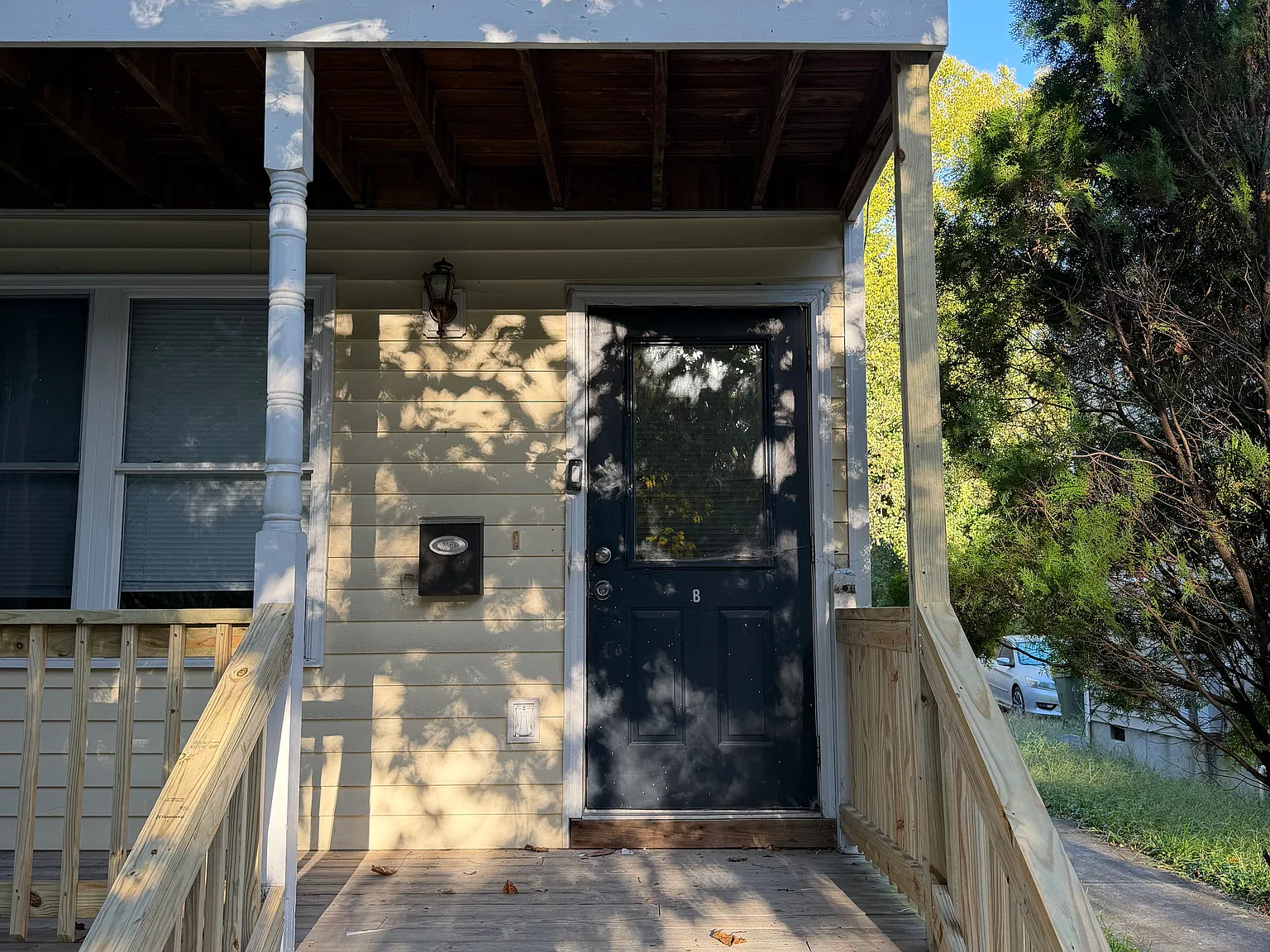 2 bed, 1034 sqft, $1,600 — Photo 2