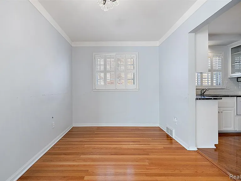 1581 Cheltenham Rd — Photo 5
