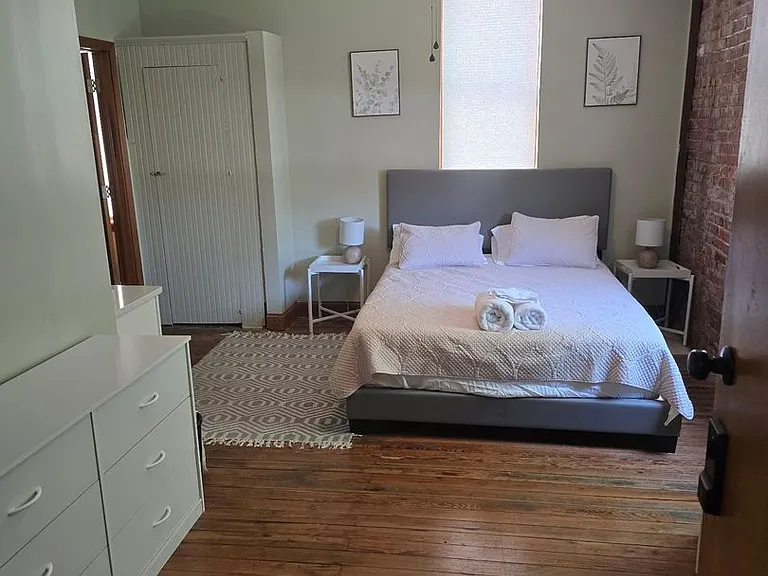 109 Maple St — Photo 2