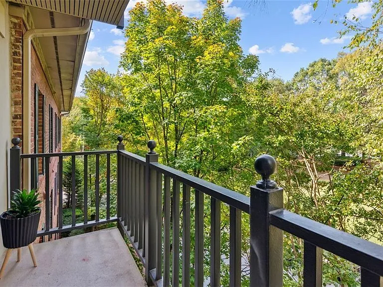 27301 Plantation Dr NE #301 — Photo 5