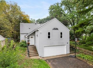 1464 Victoria St N, Saint Paul, MN 55117