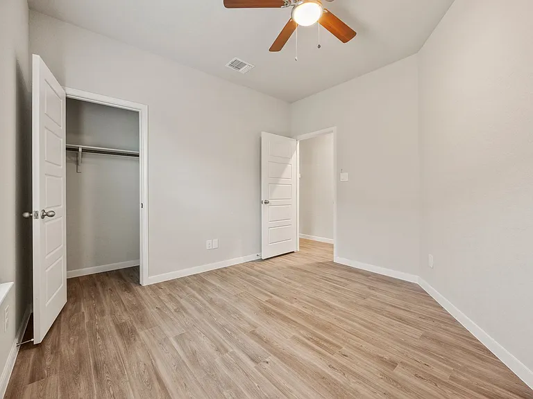 354 Emma Dr — Photo 13