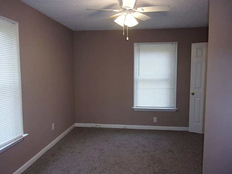 244 Rhea St — Photo 11