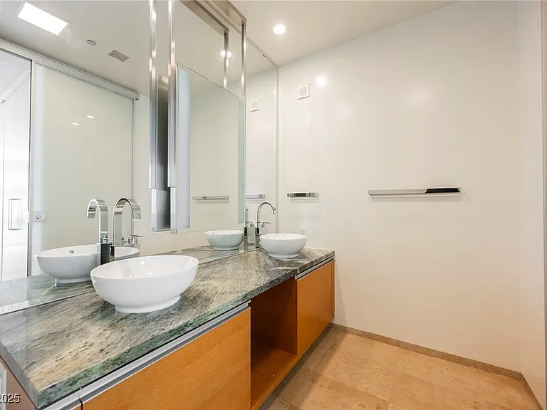 3726 Las Vegas Blvd S #1012 — Photo 18