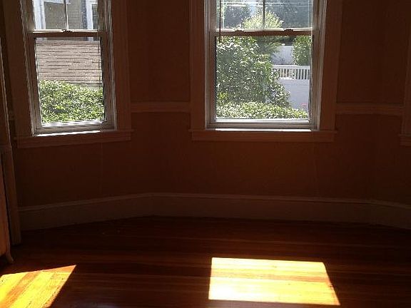 3rd image of 60 Hudson St #1