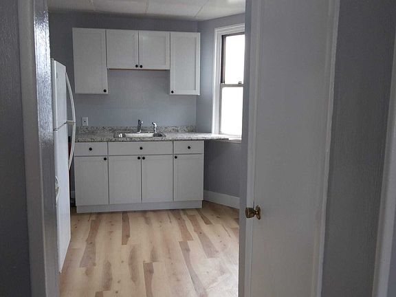 3rd image of 214 Bessemer Ave #10619235