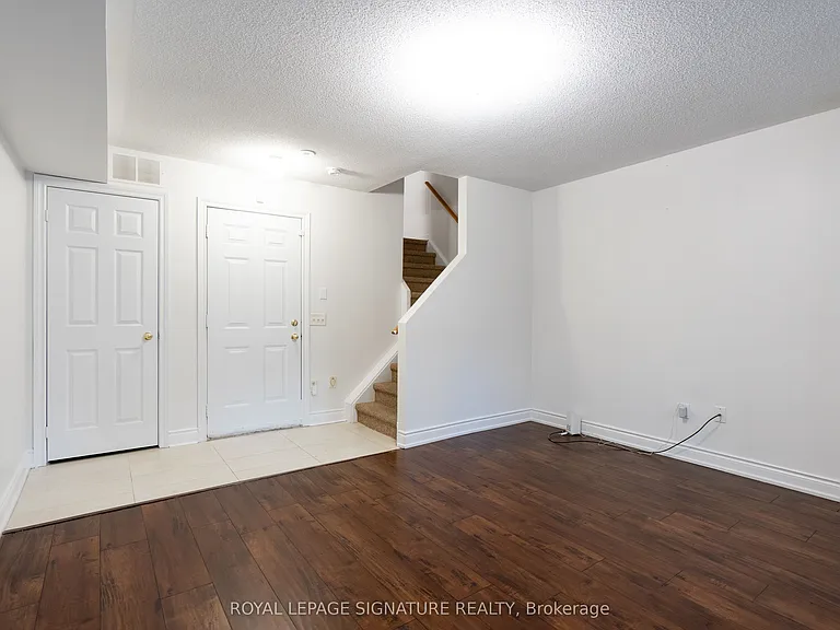 50 Strathaven Dr #28 — Photo 24