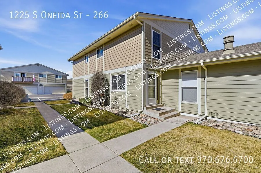 2 Bed / 2 Bath Townhome in Denver — Photo 3