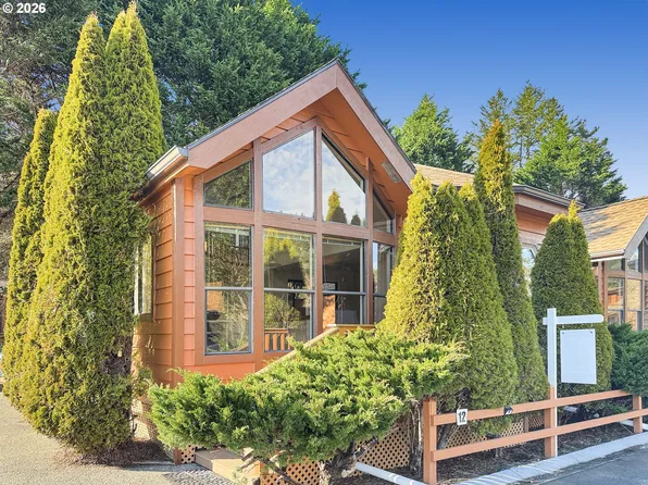 97748 N Bank Chetco River Rd #12, Brookings, OR 97415