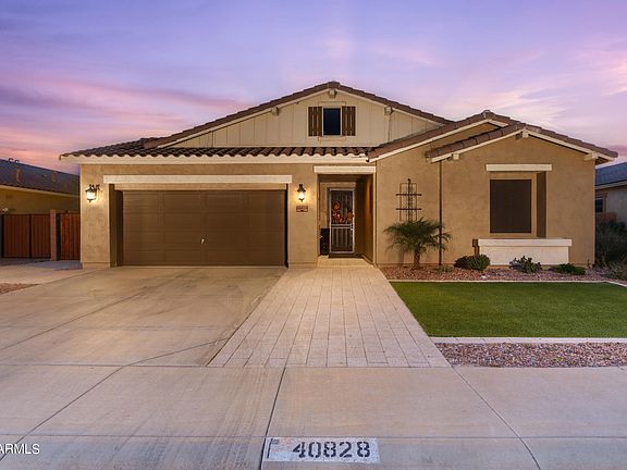3rd image of 40828 W PARKHILL Drive