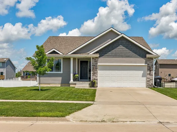 2706 NW 23rd St, Ankeny, IA 50023