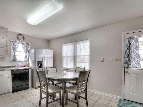 4th image of 125 Morgan Dr NW