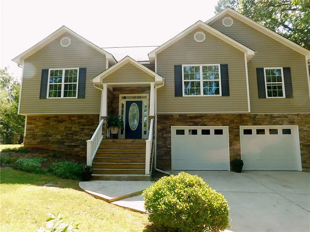 158 Greatwood Dr photo 1