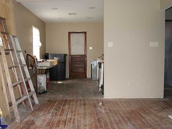 2nd image of 33 Curtis Dr