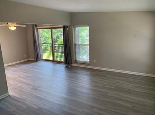 53 Heather Dr, Saint Louis, MO