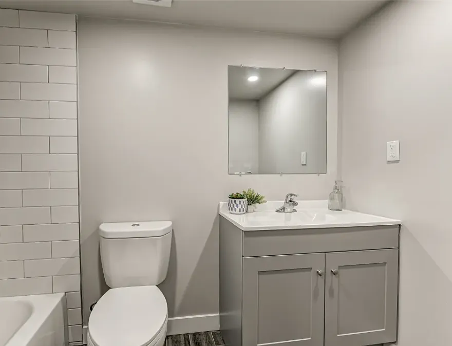 The Colony Apartments — Photo 4