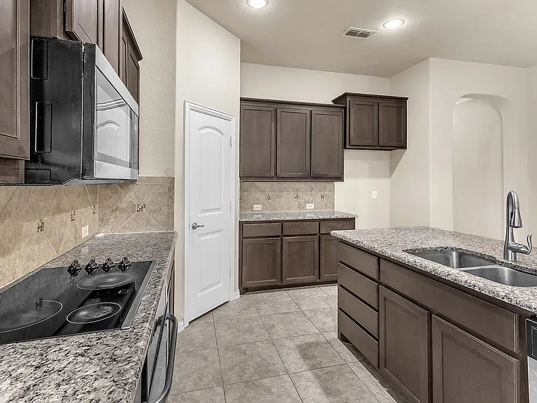 12836 Palancar Dr — Photo 6