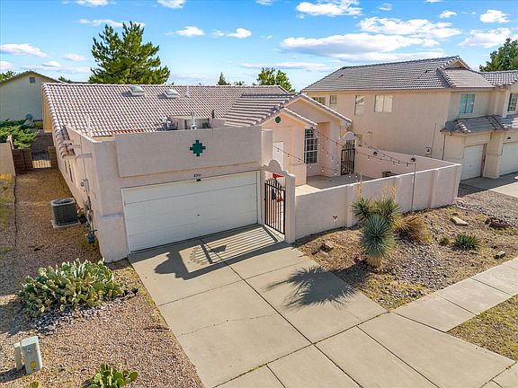 2nd image of 8301 Calle Ensueno NW