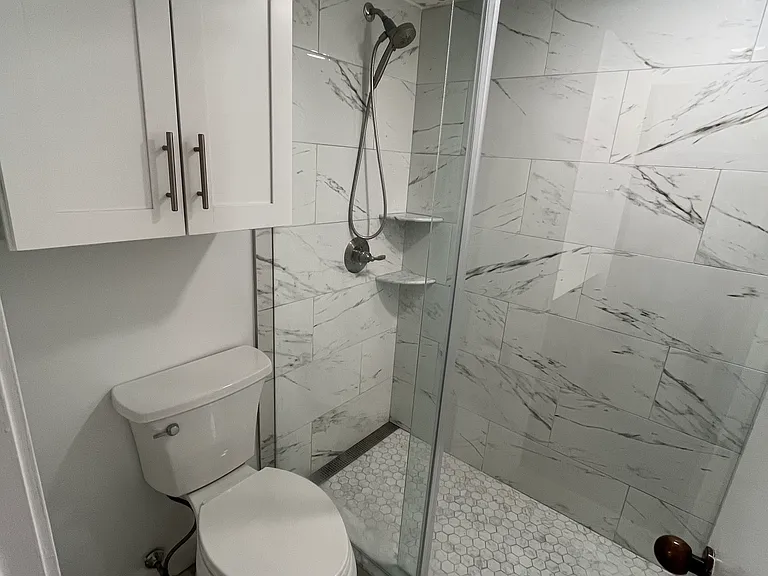 2020 Walnut St #9M — Photo 18