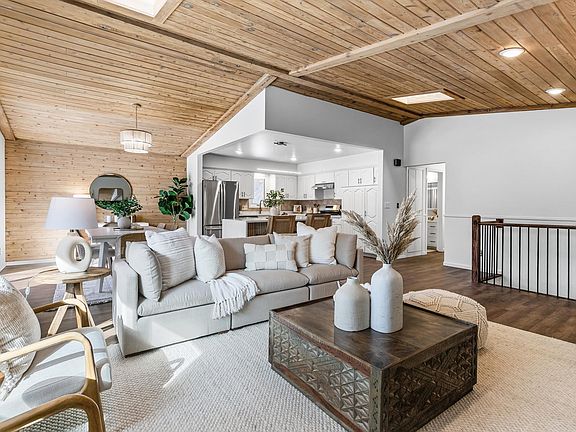 5th image of 104 Belmont Rd