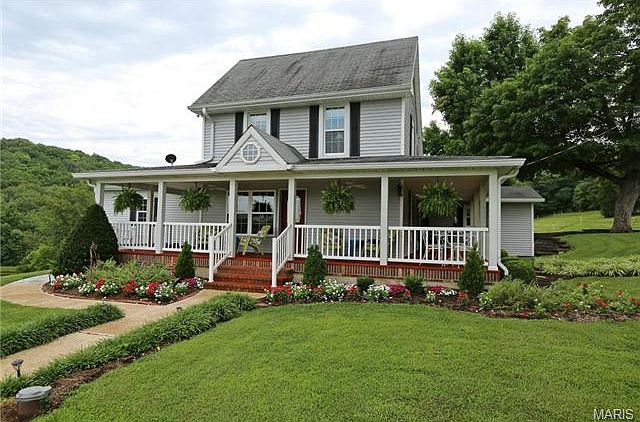1st image of 1590 Osage Ln
