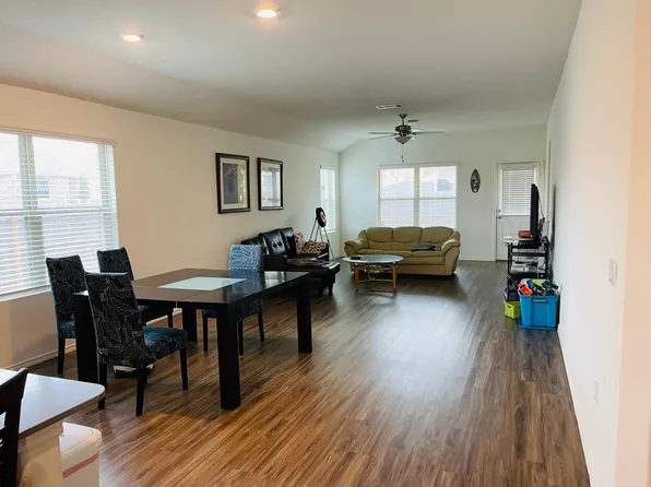 11700 Reindeer Dr, Manor, TX 78653