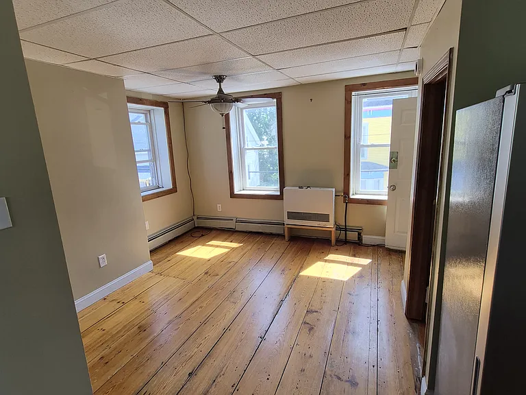 59 Pleasant St #202 — Photo 11