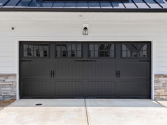 3rd image of 6023 Corbin Woods Ct