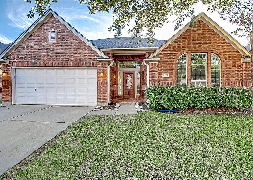1st image of 24619 Queensfield Ct